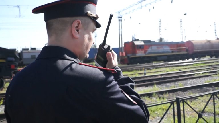 Пассажира товарняка и зацепера сняли с поездов в Иркутской области